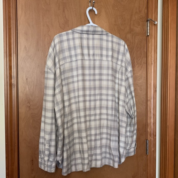 Nordstrom Treasure & Bond Boxy Plaid Flannel in Beige and White - Picture 6 of 11